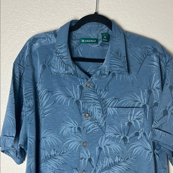 Blue Leaf Print Button-Up Shirt - Picture 3 of 14